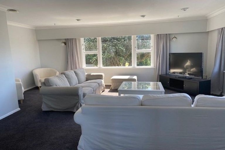 Photo of property in 21 Saint Edmund Crescent, Tawa, Wellington, 5028