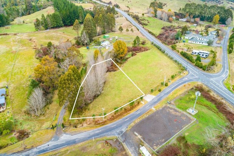 Photo of property in 8 Raurimu Road, Raurimu, Owhango, 3989