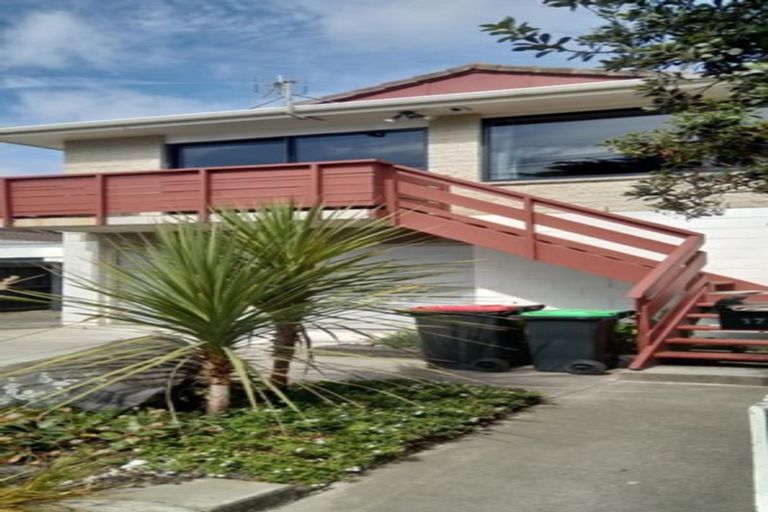 Photo of property in 170c Marine Parade, New Brighton, Christchurch, 8083