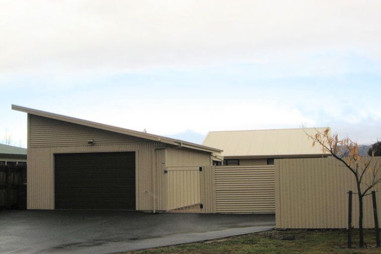 Photo of property in 99 Shields Street, Clyde, 9330