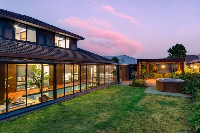 Photo of property in 41 Lowry Avenue, Redwood, Christchurch, 8051