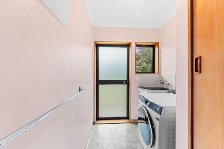 Photo of property in 59 Karina Road, Merrilands, New Plymouth, 4312