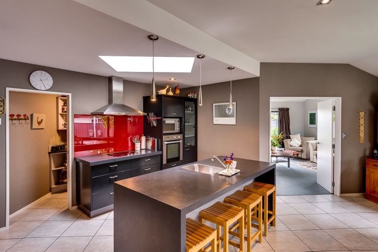 Photo of property in 9 Pacific Avenue, Poraiti, Napier, 4112