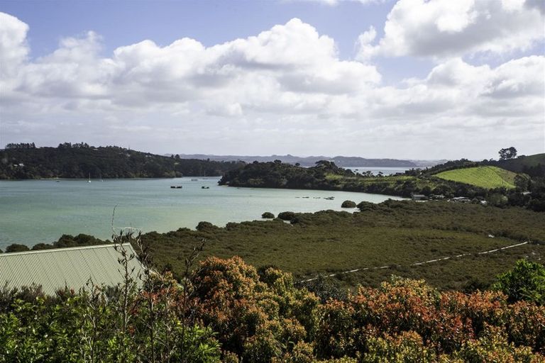 Photo of property in 9 Toi Track, Russell, 0272