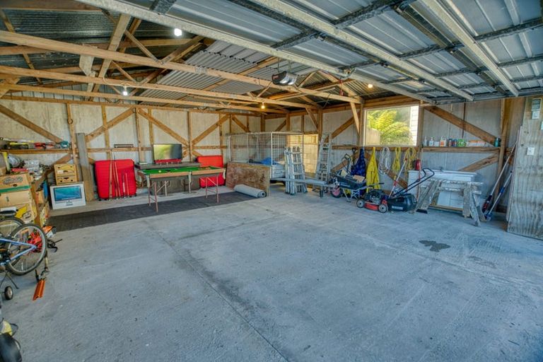 Photo of property in 37 Main South Road, Karoro, Greymouth, 7805