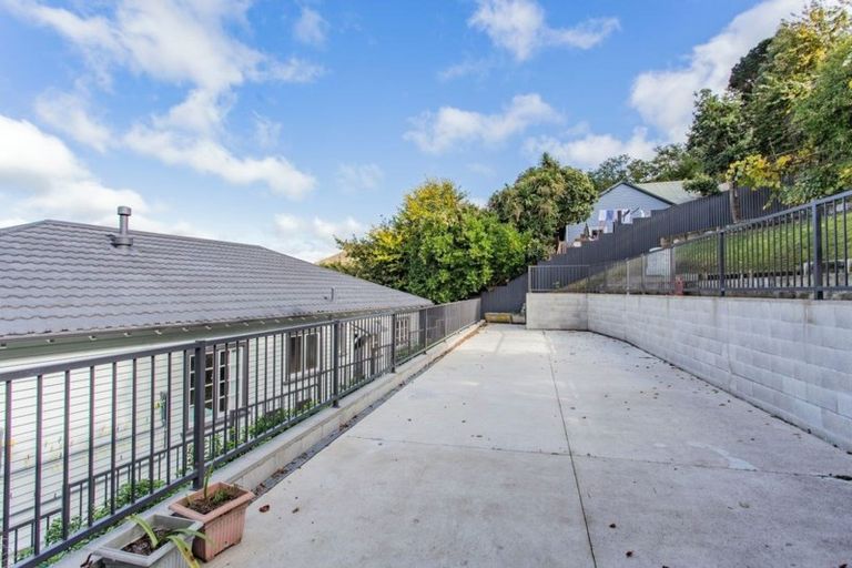 Photo of property in 6 Dudley Road, Lyttelton, 8082