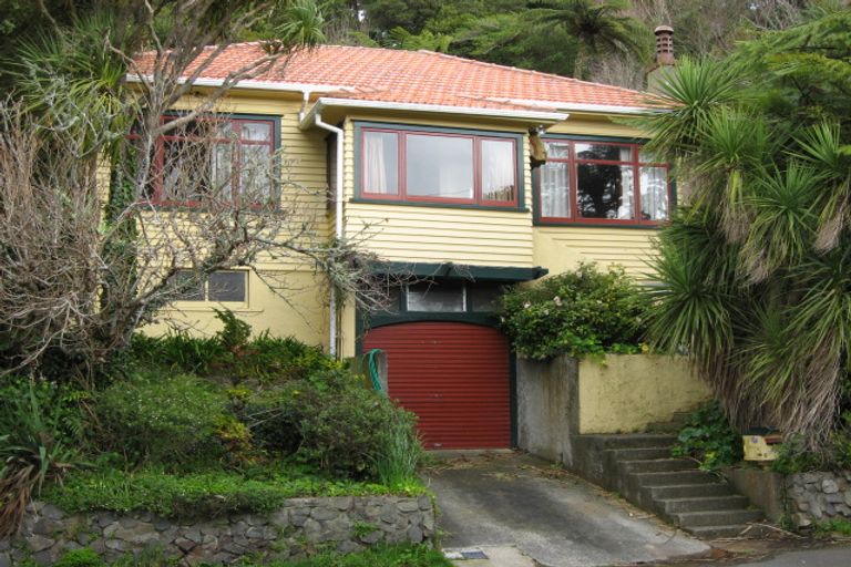 Photo of property in 35 Nottingham Street, Karori, Wellington, 6012