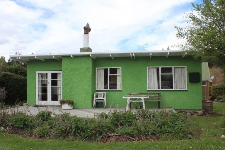 Photo of property in 9 Arrow Street, Naseby, 9396