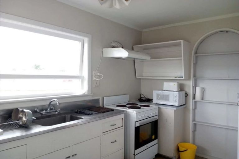 Photo of property in 57 Carrington Avenue, Silverdale, Hamilton, 3216