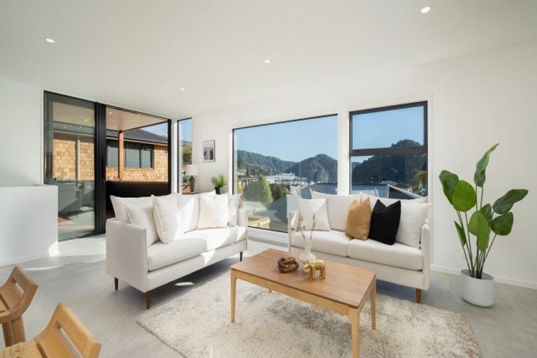 Photo of property in 12a Russell Street, Picton, 7220