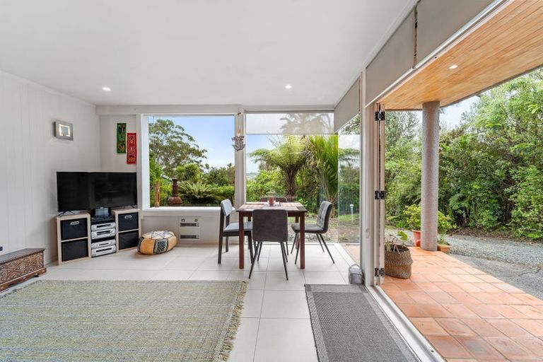 Photo of property in 16a Poplar Road, Stanmore Bay, Whangaparaoa, 0932