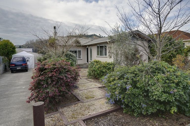 Photo of property in 17 Maitland Avenue, Stoke, Nelson, 7011