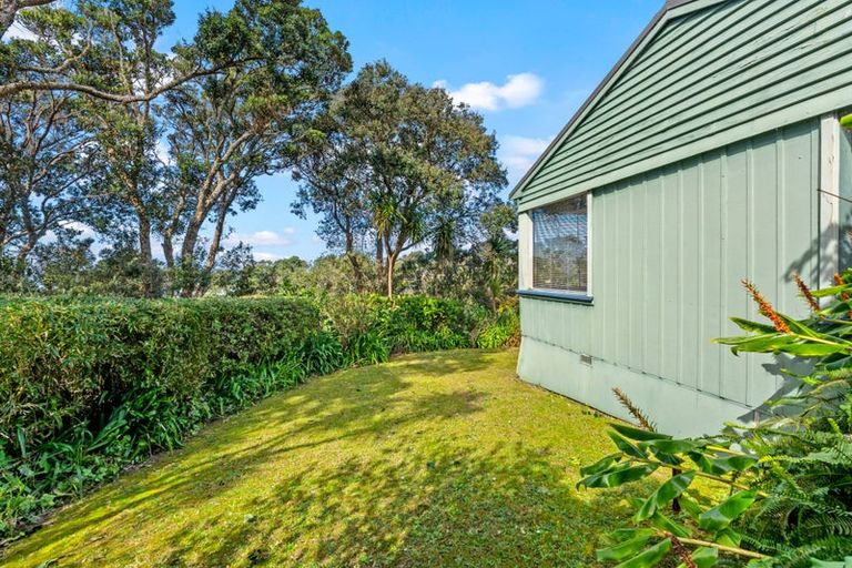 Photo of property in 103 Churchill Road, Murrays Bay, Auckland, 0630