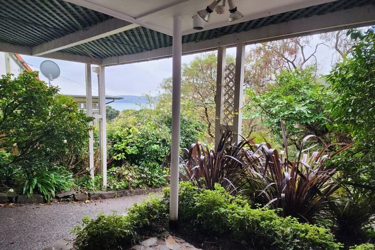 Photo of property in 10a Moana Road, Days Bay, Lower Hutt, 5013