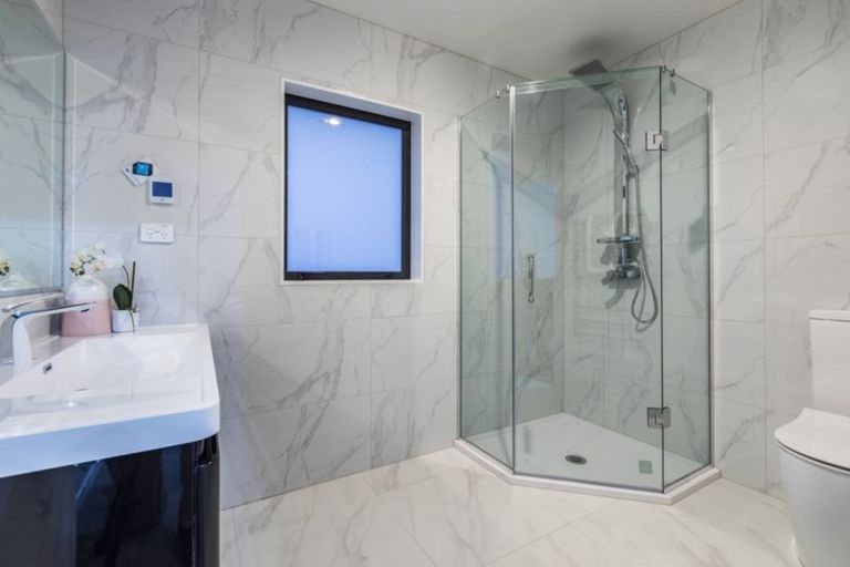 Photo of property in 3 David Rogers Lane, Swanson, Auckland, 0614