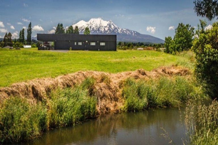 Photo of property in 2/76 Ruapehu Road, Ohakune, 4625