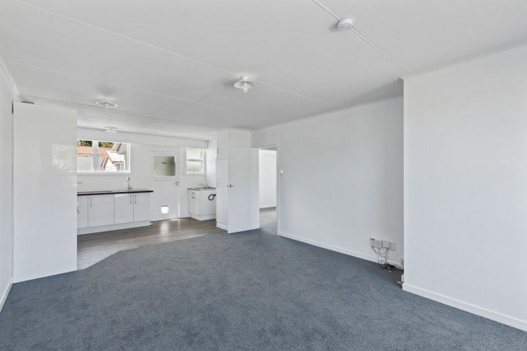 Photo of property in 23d Oranga Street, Marfell, New Plymouth, 4310