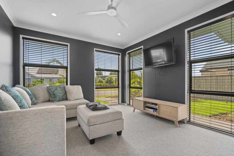 Photo of property in 12 Serenity Drive, Omokoroa, 3114