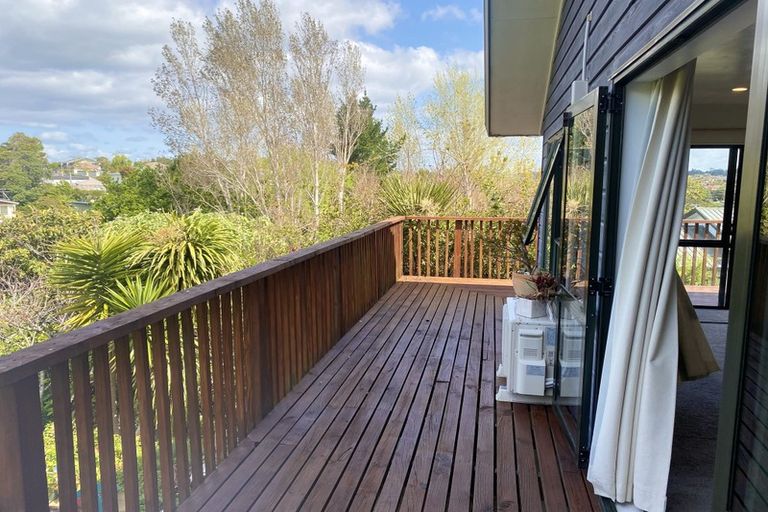 Photo of property in 4 Springtime Crescent, Stanmore Bay, Whangaparaoa, 0932