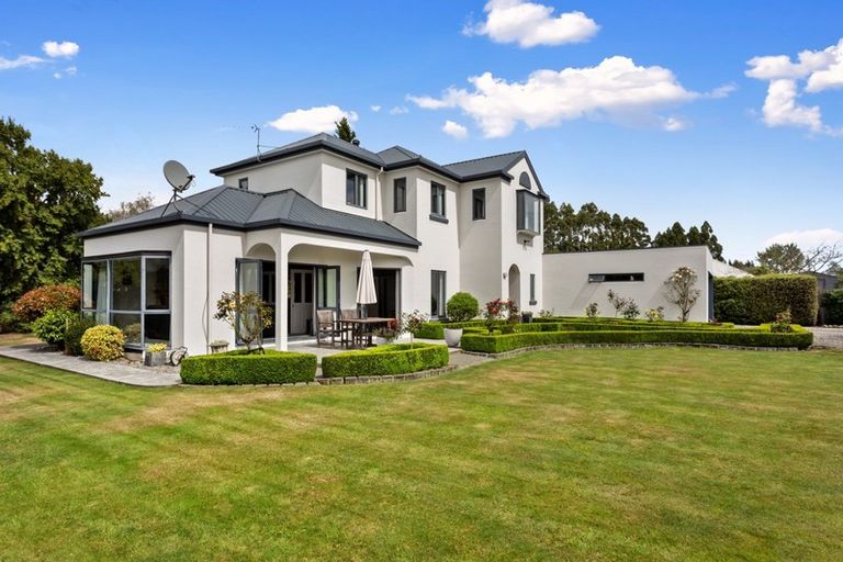 Photo of property in 1 Olivea Place, Oxford, 7430