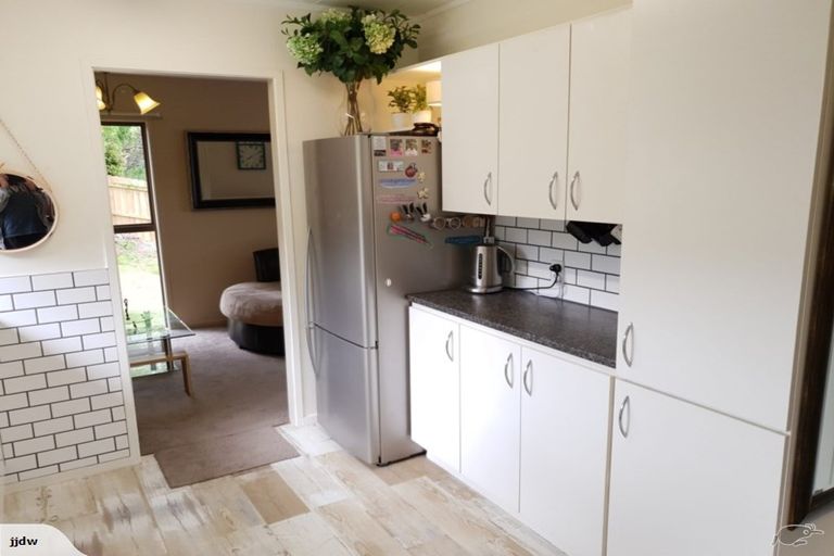 Photo of property in 35 Claverdon Drive, Massey, Auckland, 0614