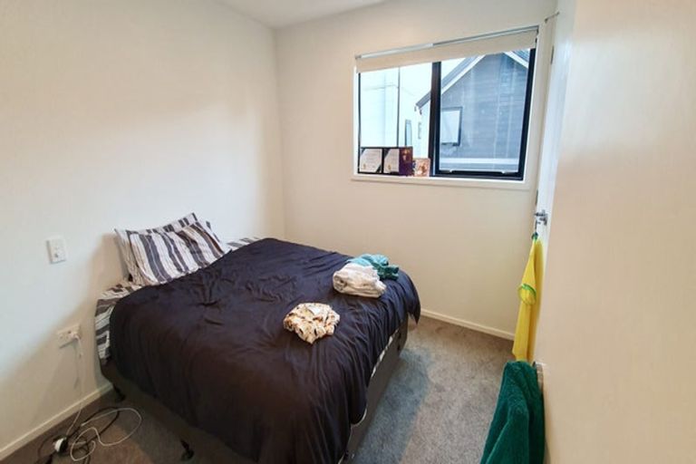 Photo of property in 7/22 Yeovil Road, Te Atatu Peninsula, Auckland, 0610