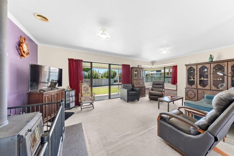 Photo of property in 6a Penrod Drive, Bell Block, New Plymouth, 4312