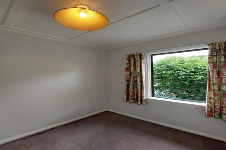 Photo of property in 13 Stoke Street, Westown, New Plymouth, 4310
