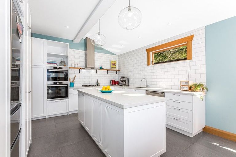 Photo of property in 194 Derwent Street, Island Bay, Wellington, 6023