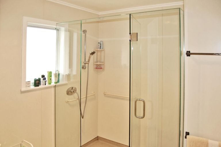 Photo of property in 2 Hastie Lane, Kaiwaka, 0573