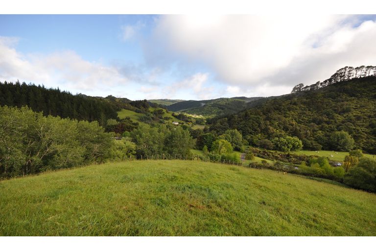 Photo of property in 475 Ahuroa Road, Puhoi, Warkworth, 0994