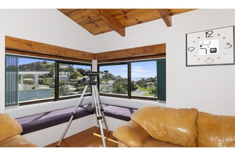 Photo of property in 25 Tapeka Road, Russell, 0202