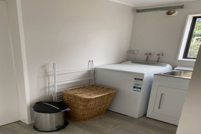 Photo of property in 89 Queens Road, Waikanae Beach, Waikanae, 5036