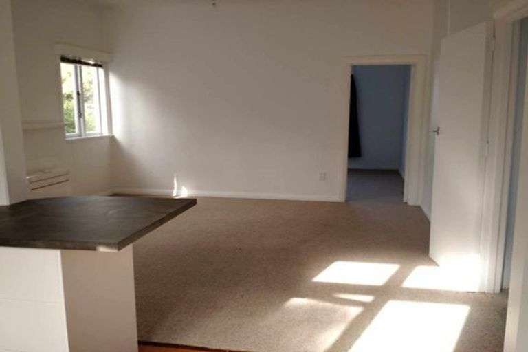 Photo of property in 27-29 Guys Hill Road, Hospital Hill, Napier, 4110