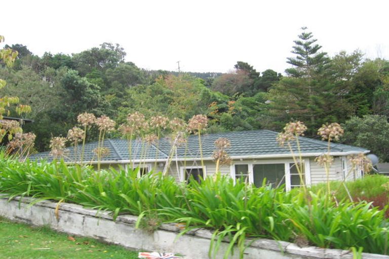 Photo of property in 36 Lyndhurst Road, Tawa, Wellington, 5028