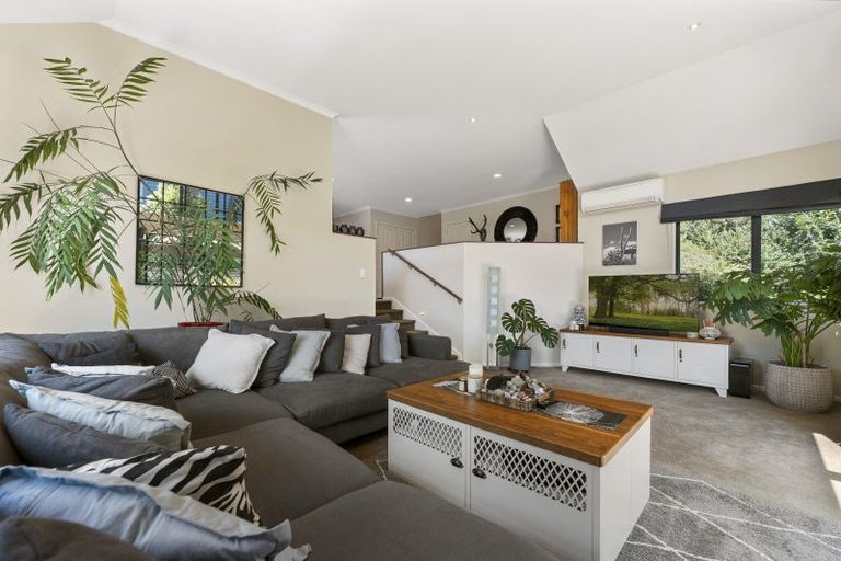 Photo of property in 39 Oteki Park Drive, Welcome Bay, Tauranga, 3112