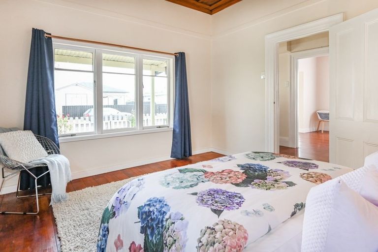 Photo of property in 704 Oak Road, Akina, Hastings, 4122