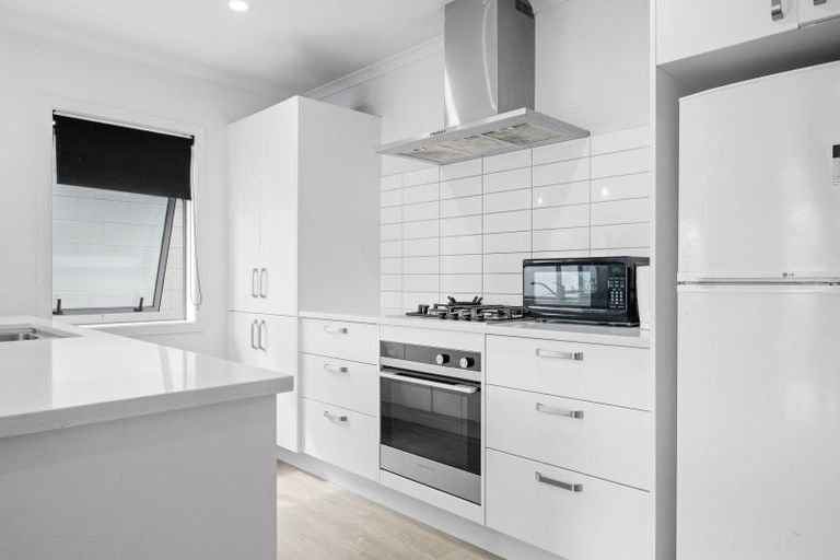 Photo of property in 4/56 Sandwich Road, Saint Andrews, Hamilton, 3200