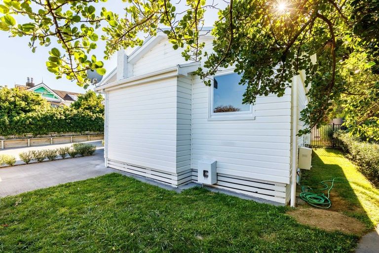 Photo of property in 275 Tukapa Street, Hurdon, New Plymouth, 4310