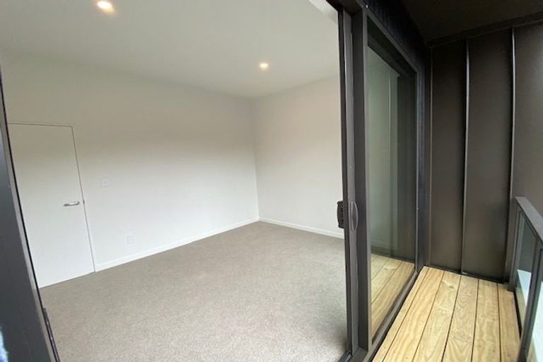 Photo of property in 23 Rua Kai Way, Brooklyn, Wellington, 6021