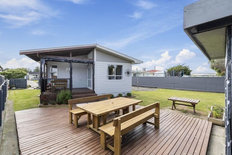 Photo of property in 16 Anakiwa Street, Kelvin Grove, Palmerston North, 4414