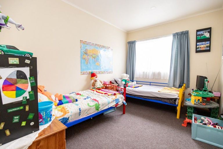 Photo of property in 16 Benner Drive, Ngatea, 3503