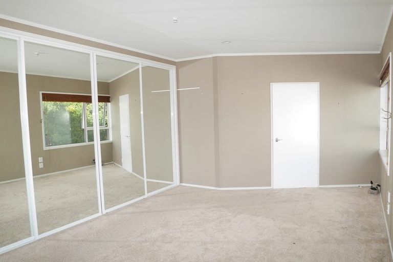 Photo of property in 13 Groves Road, Raumati Beach, Paraparaumu, 5032