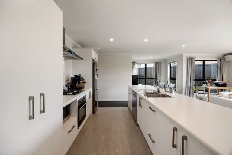 Photo of property in 52 Pragma Rise, Rototuna North, Hamilton, 3210