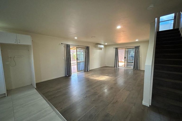 Photo of property in 17 Kora Avenue, Ranui, Auckland, 0612