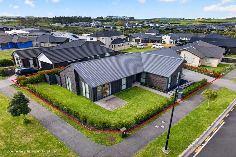 Photo of property in 2 Arohaina Avenue, Karaka, 2124
