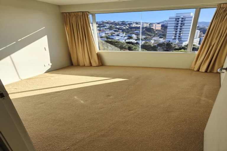 Photo of property in 74 Nairn Street, Mount Cook, Wellington, 6011