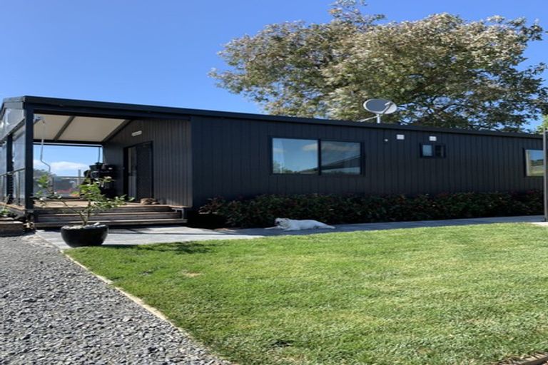 Photo of property in 83 Whitford Park Road, Whitford, Manurewa, 2576