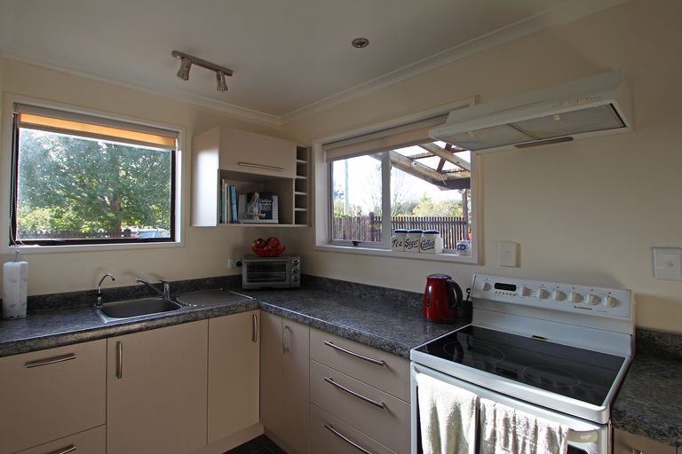 Photo of property in 23 Oakham Street, Hampden, 9410