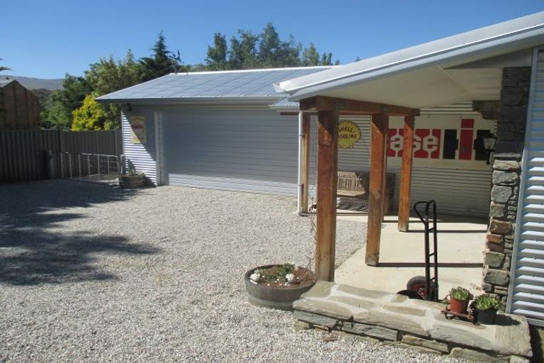 Photo of property in 23 Hall Road, Bannockburn, Cromwell, 9384